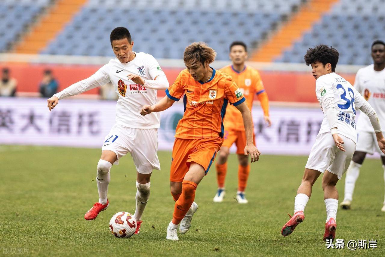 JIUYOU-集结日英超焦点战，山东男篮造点机会，媒体盛赞，临场指挥获称赞